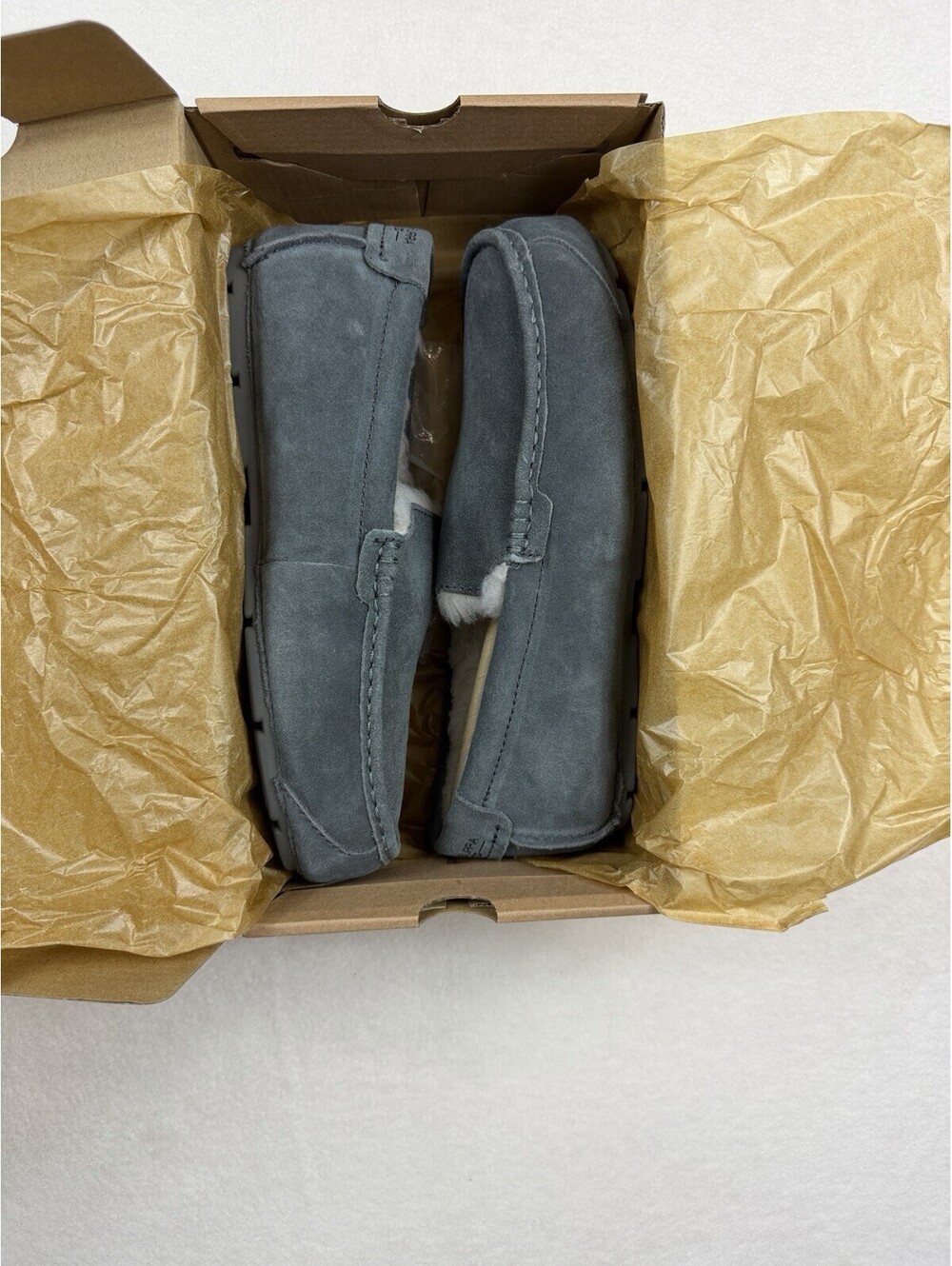 Koolaburra by UGG Men's Gray Suede Faux Fur Lined Slip-On Slippers 9